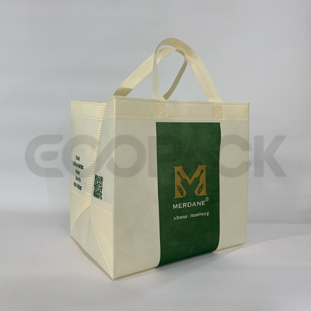 Picture of Nonwoven Cream Bag